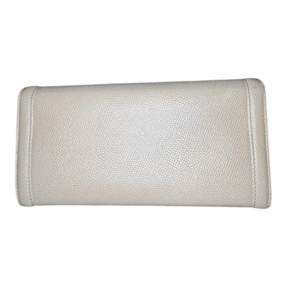 Salvatore Ferragamo Cream Pebbled Leather Bow Vara Wallet with Gold Hardware